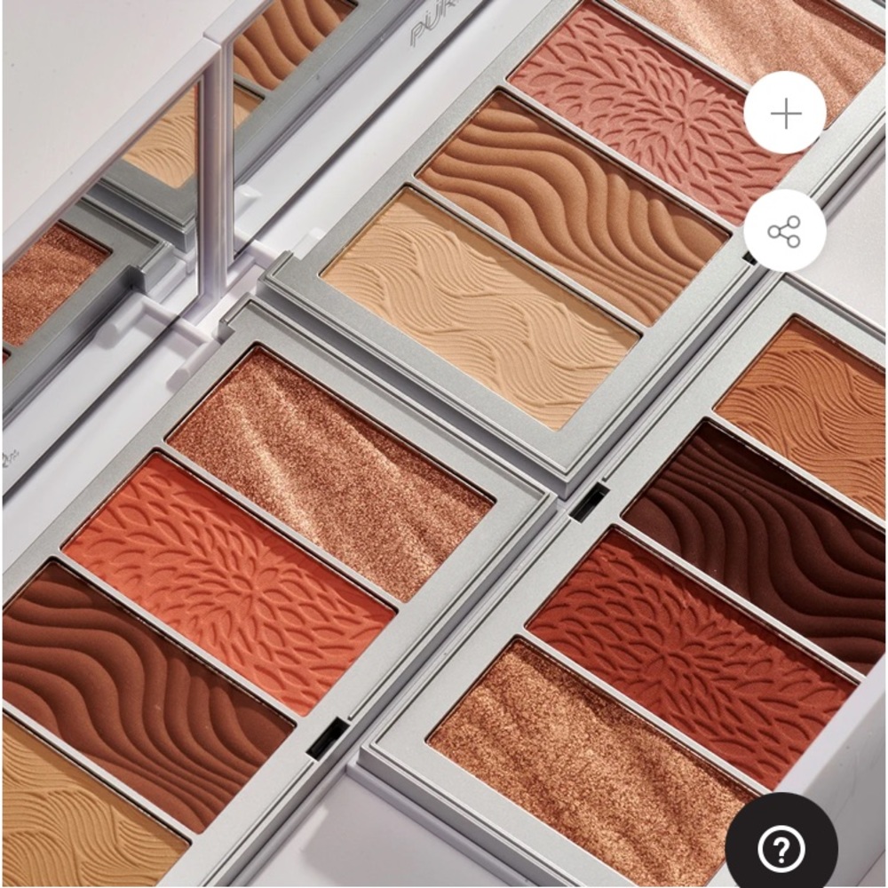 4-in-1 Skin-Perfecting Powders Face Palette - Picture 2 of 5